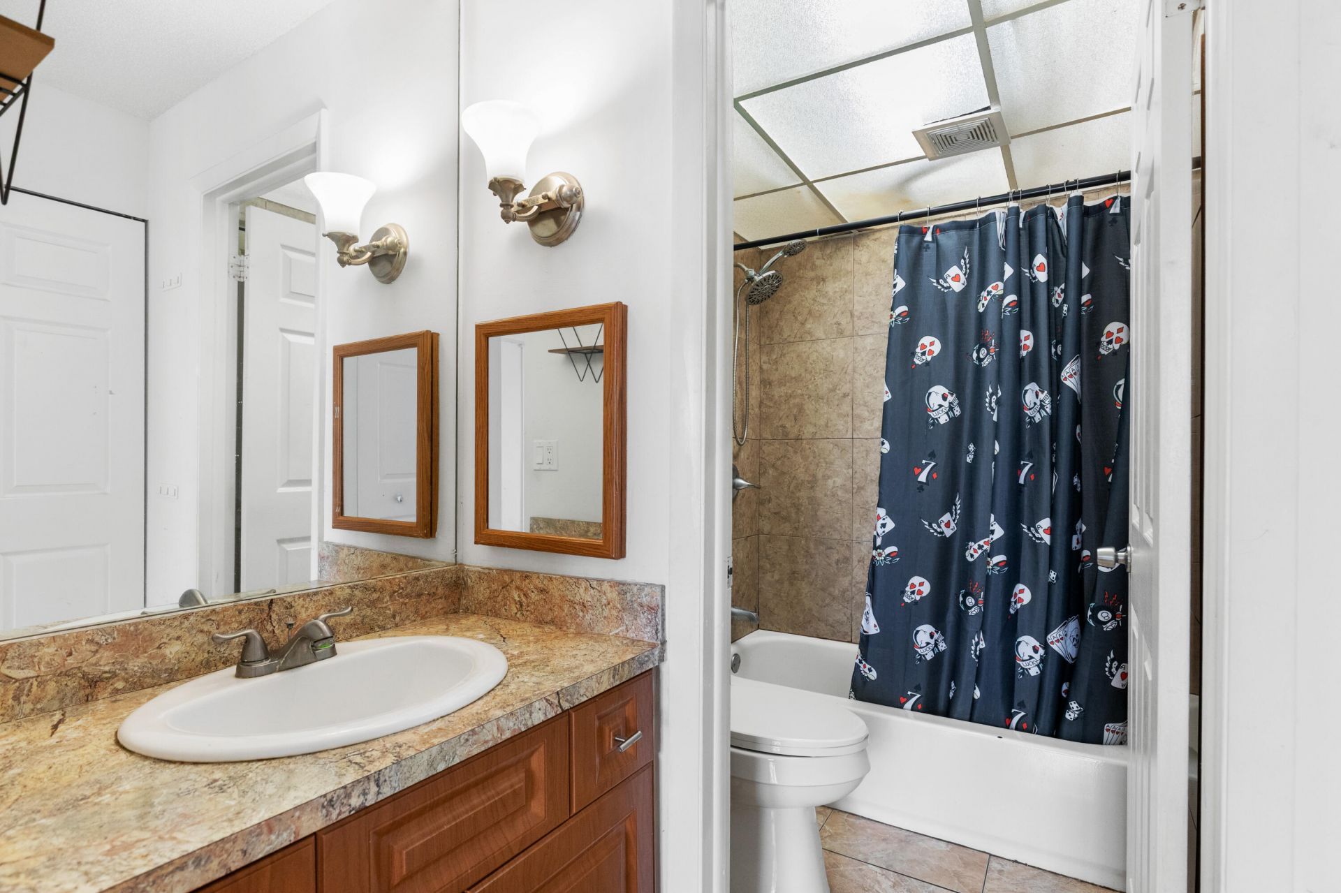 3710 Inverrary Drive, Unit 2g, Lauderhill, FL 33319 Photo