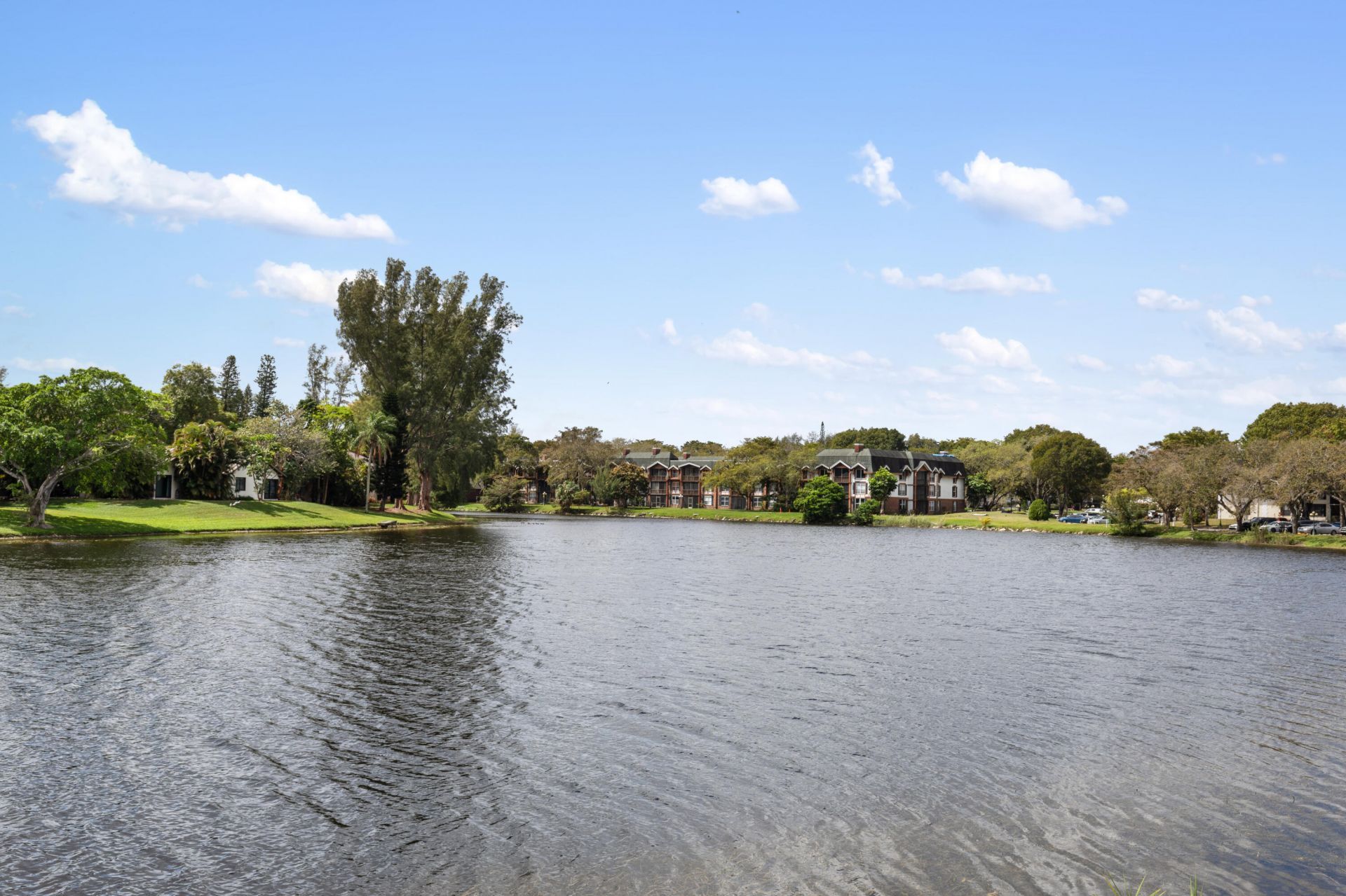 3710 Inverrary Drive, Unit 2g, Lauderhill, FL 33319 Photo