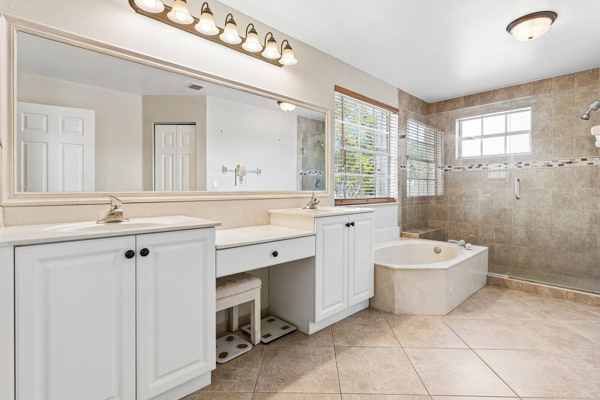 2015 Reston Circle, Royal Palm Beach, FL 33411 Photo