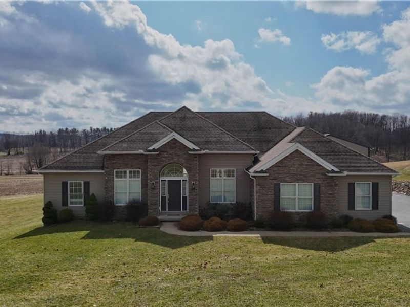 49235 Hickman Road, East Liverpool, OH 43920 Photo 1