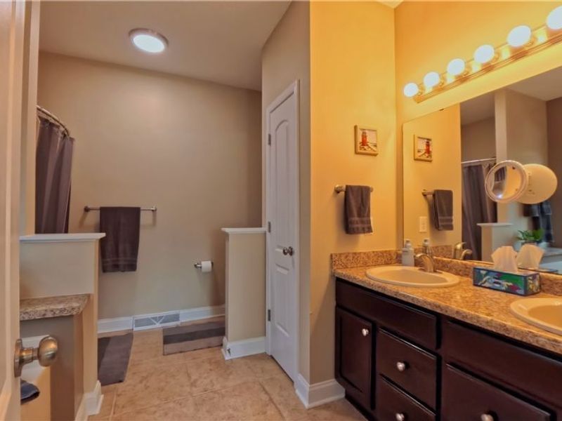 49235 Hickman Road, East Liverpool, OH 43920 Photo 21