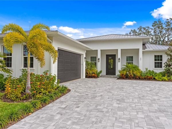 201 S SHADE AVENUE, SARASOTA, FL 34237