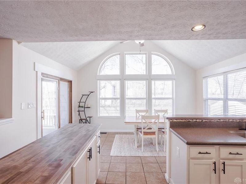 2415 Sunflower Drive, Miami Township, OH 45342 Photo 5