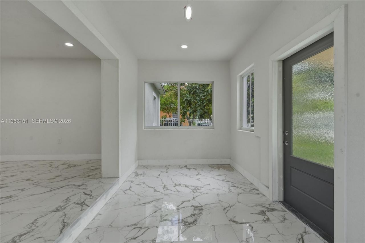 513 NW 99th St , Miami, FL 33150 Photo