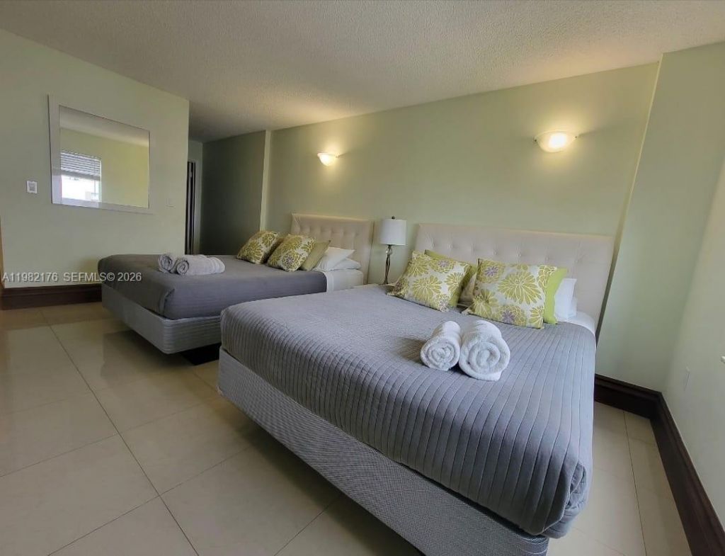 200 178th Dr , Unit 605, Sunny Isles Beach, FL 33160 Photo