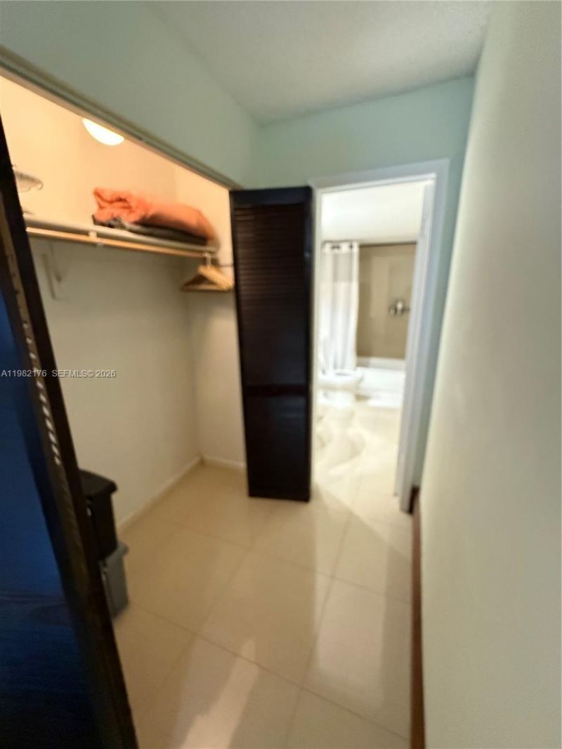 200 178th Dr , Unit 605, Sunny Isles Beach, FL 33160 Photo