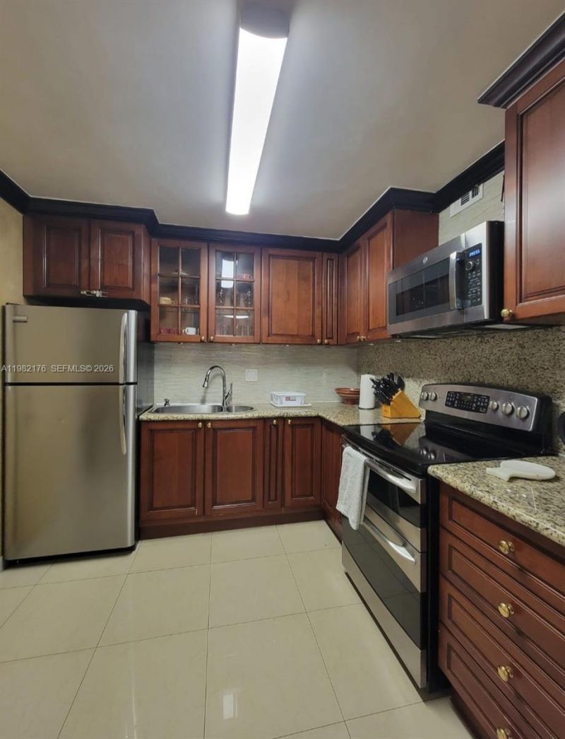 200 178th Dr , Unit 605, Sunny Isles Beach, FL 33160 Photo