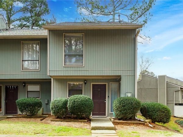 6170 Woodland Road , Peachtree Corners, GA 30092