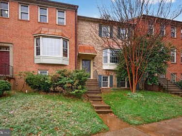 2874 SUTTON OAKS LANE, VIENNA, VA 22181