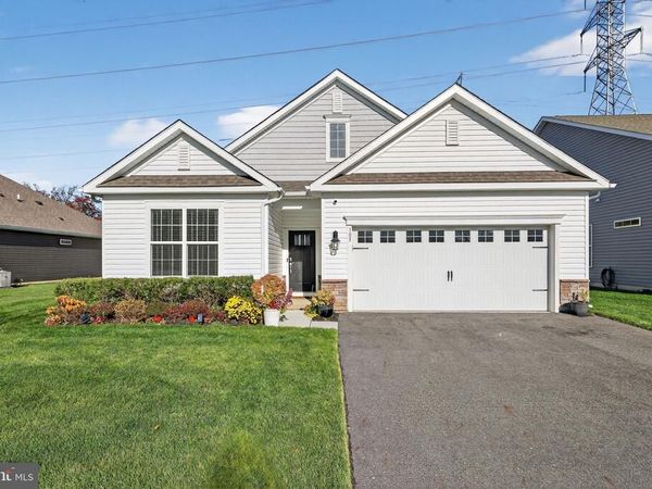 103 CONGRESSIONAL COURT , MOORESTOWN, NJ 08057