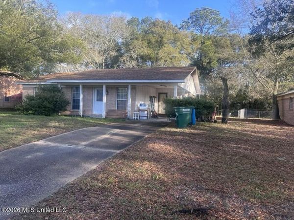 4219 Martha Court, Pascagoula, MS 39581