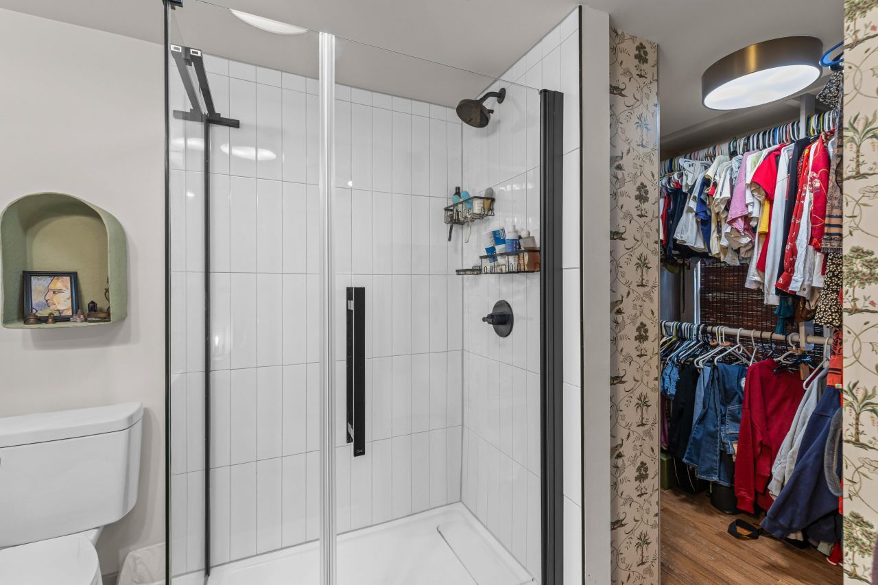 24 Hanover Street Photo 18