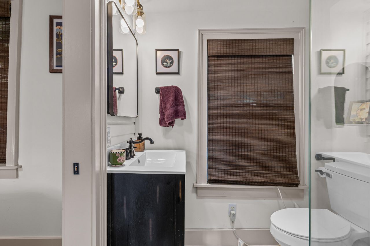 24 Hanover Street Photo 20