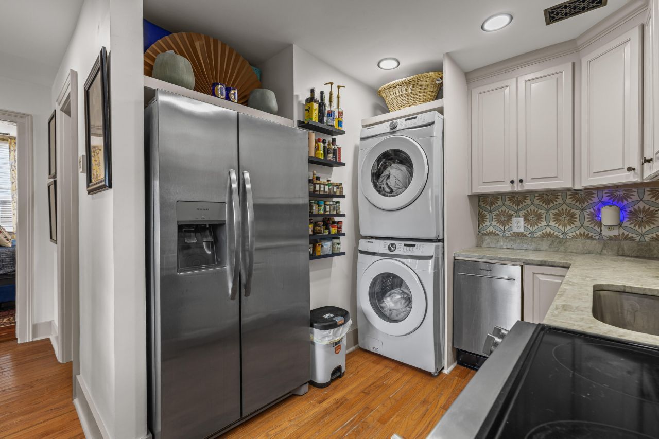 24 Hanover Street Photo 23