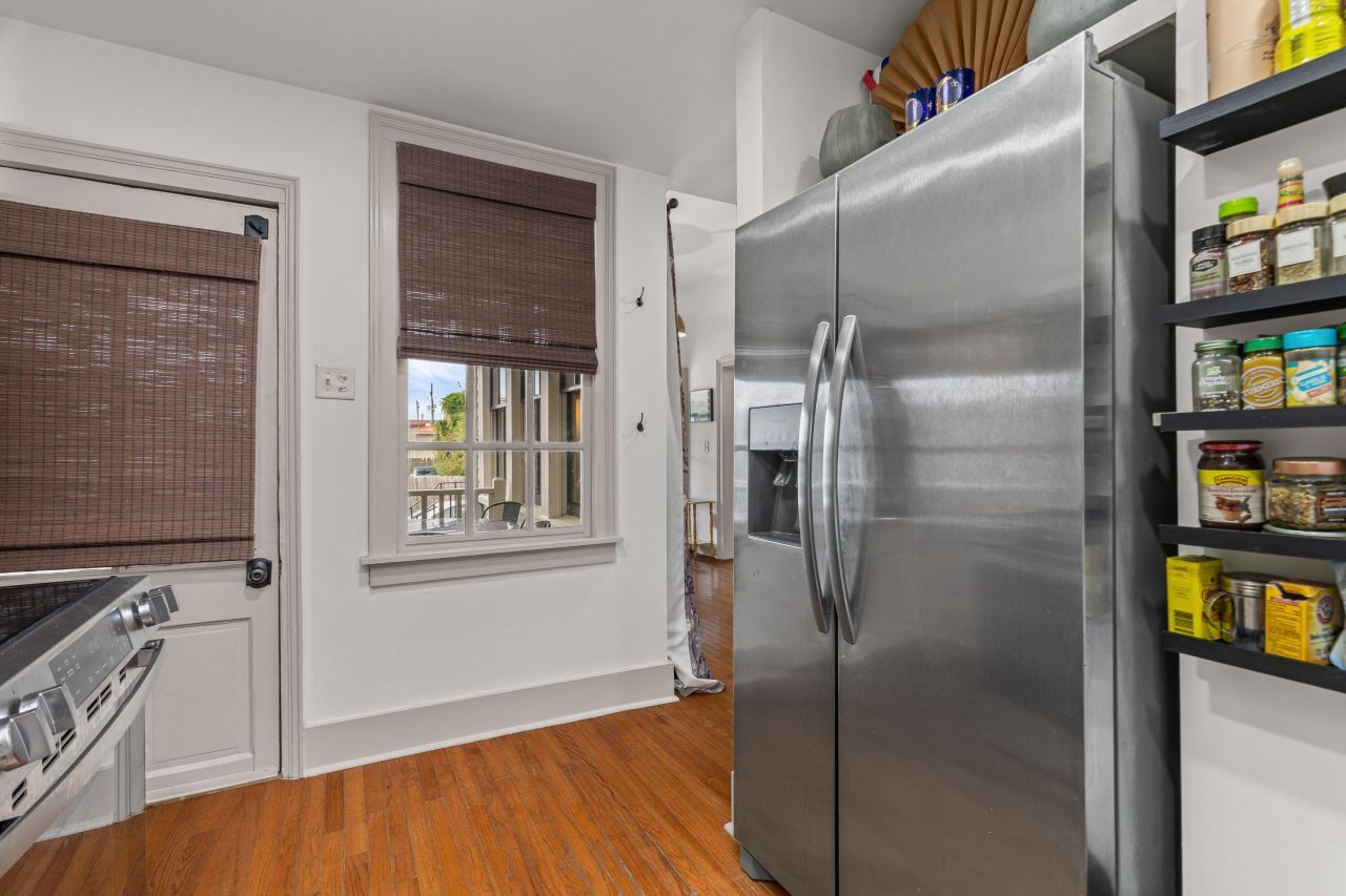 24 Hanover Street Photo 25