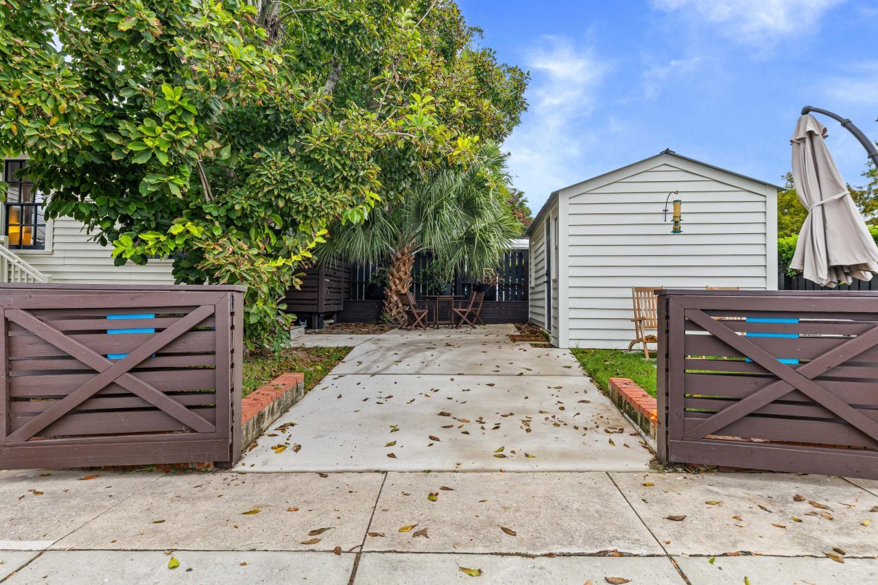 24 Hanover Street Photo 32