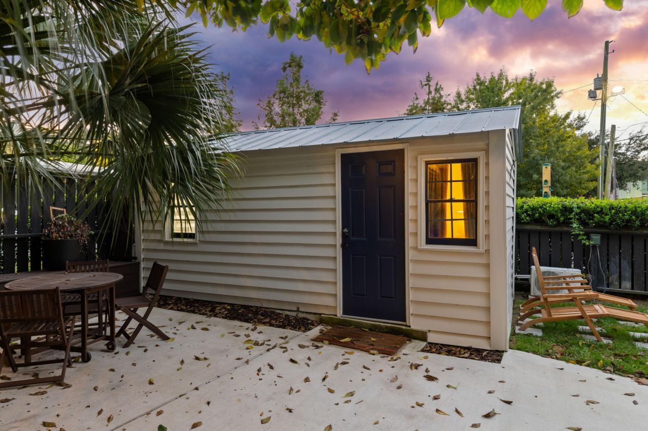 24 Hanover Street Photo 34