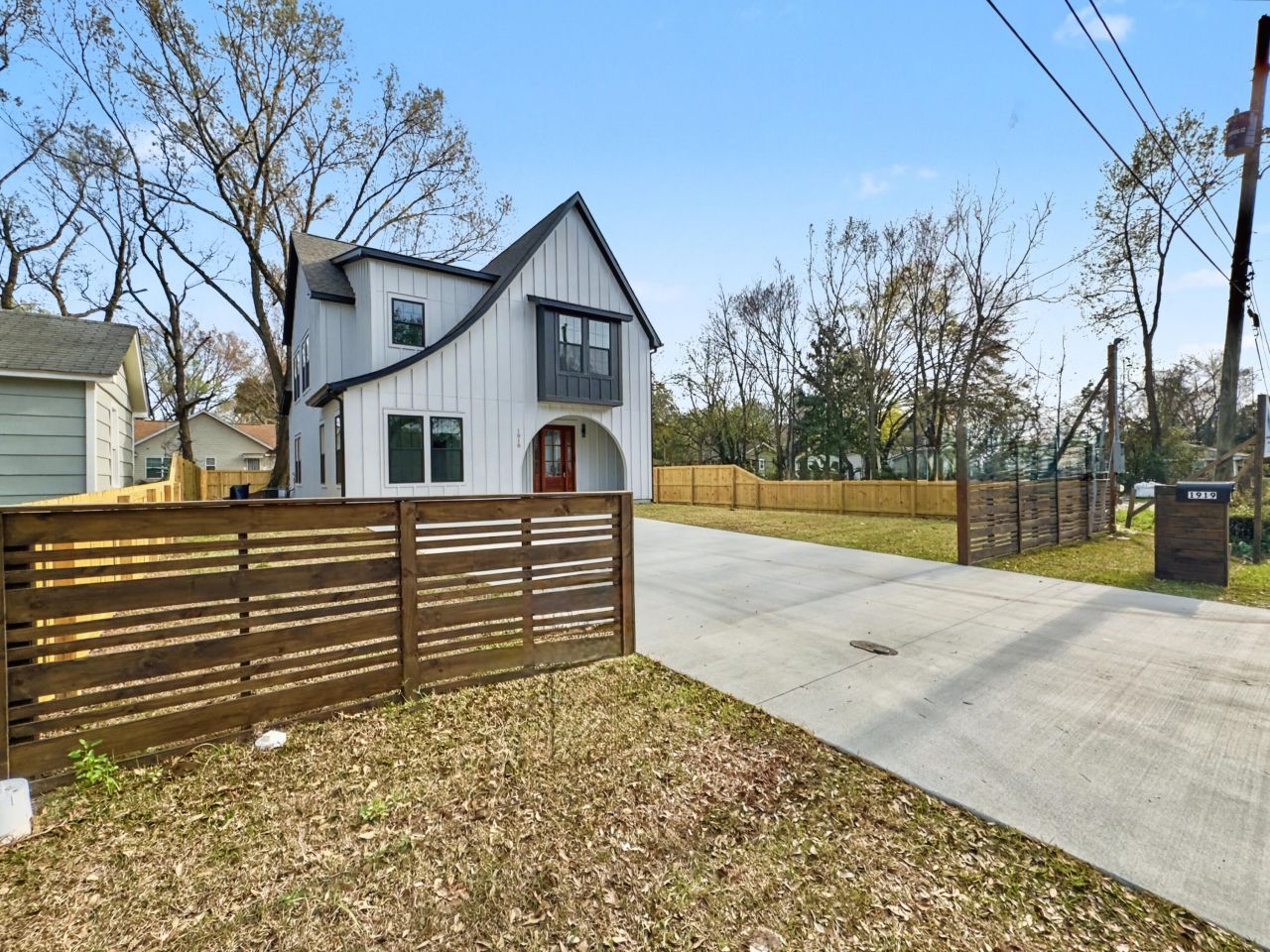 1919 Harper Street Photo 2