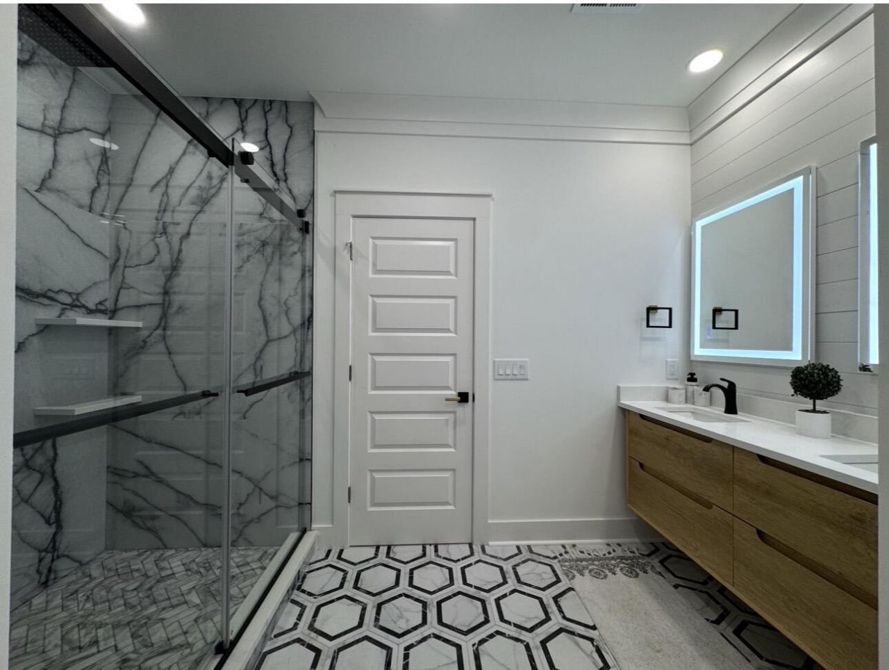 1919 Harper Street Photo 35