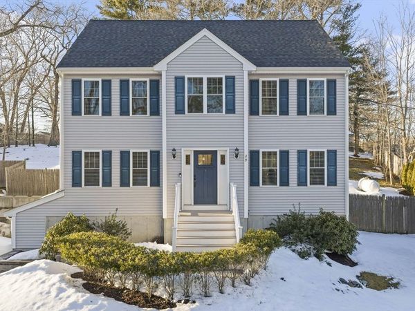 29 Arnold Road, Weymouth, MA 02191
