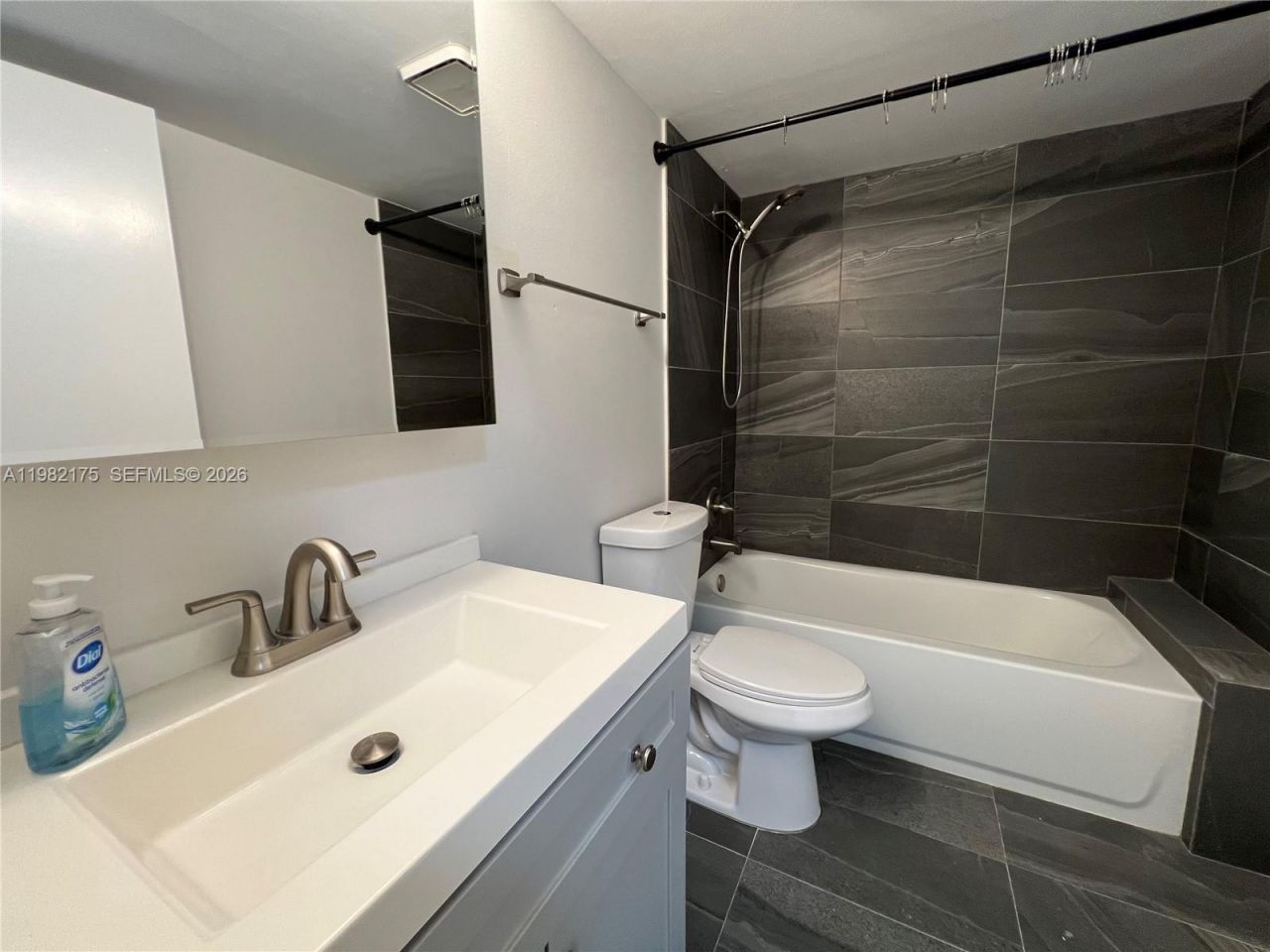 21133 SW 85th Ave , Unit 302, Cutler Bay, FL 33189 Photo