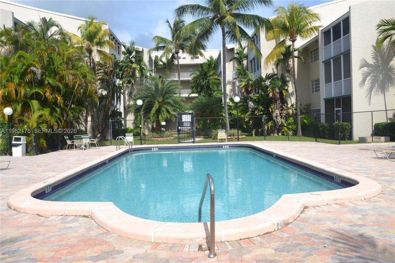21133 SW 85th Ave , Unit 302, Cutler Bay, FL 33189 Photo