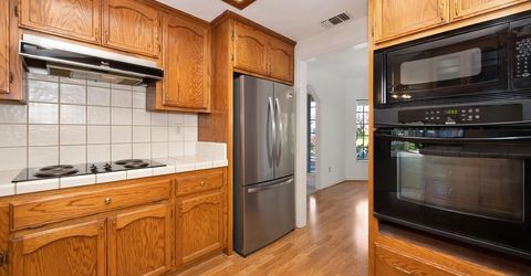 5408 E Brook Way, Elk Grove, CA 95758 Photo