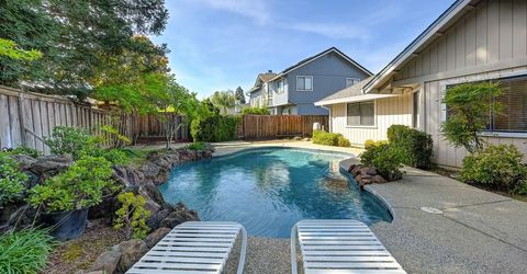 5408 E Brook Way, Elk Grove, CA 95758 Photo