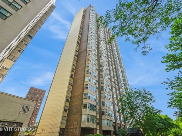 525 W HAWTHORNE Place , Unit 1906, Chicago, IL 60657