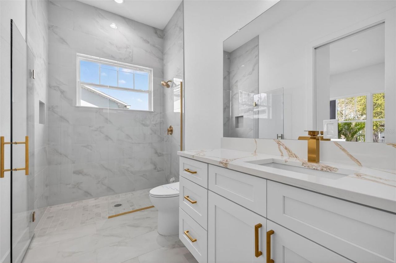 842 30th Avenue, Saint Petersburg, FL 33704 Photo