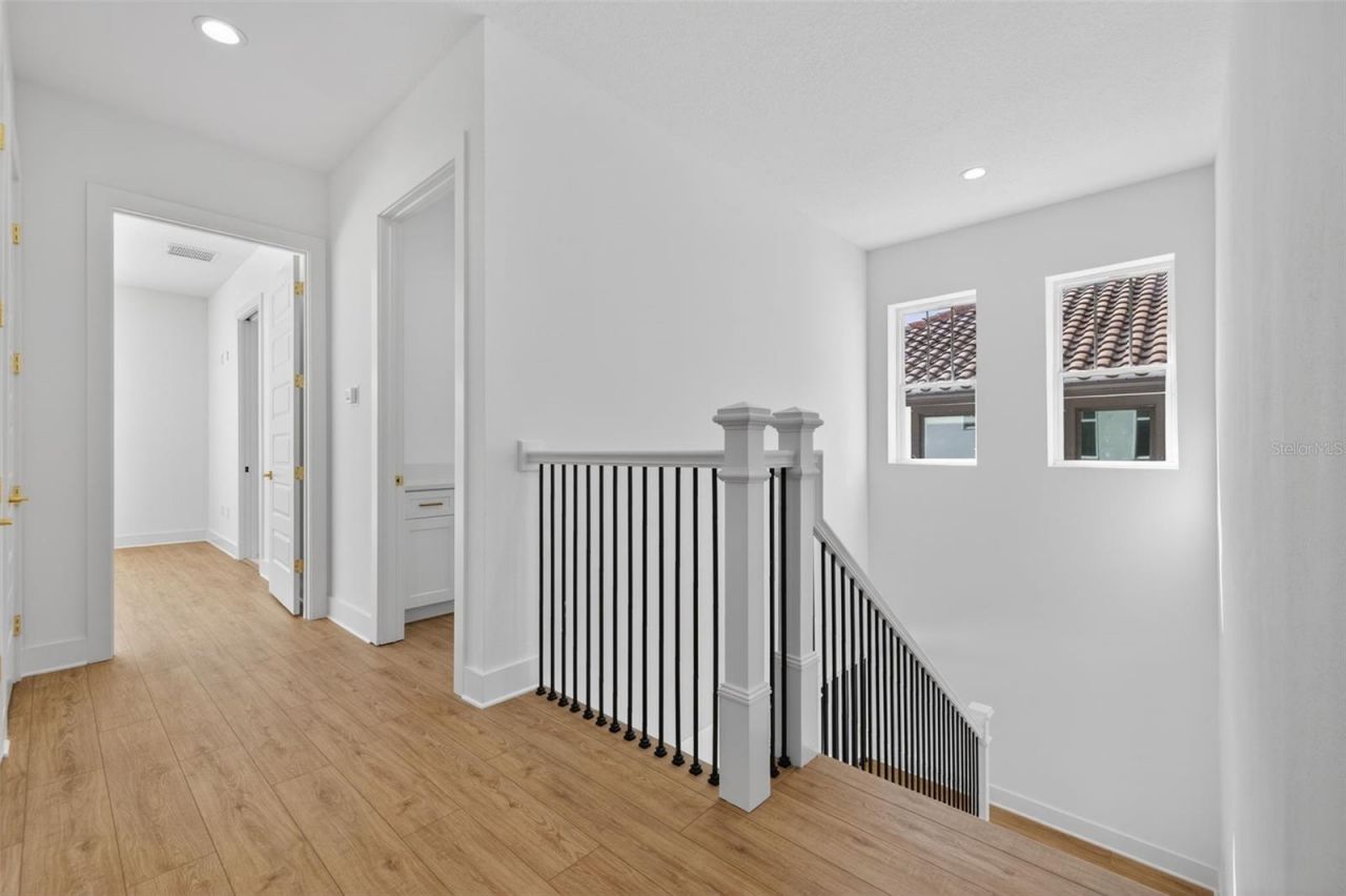 842 30th Avenue, Saint Petersburg, FL 33704 Photo