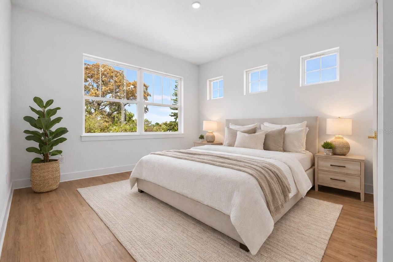 842 30th Avenue, Saint Petersburg, FL 33704 Photo