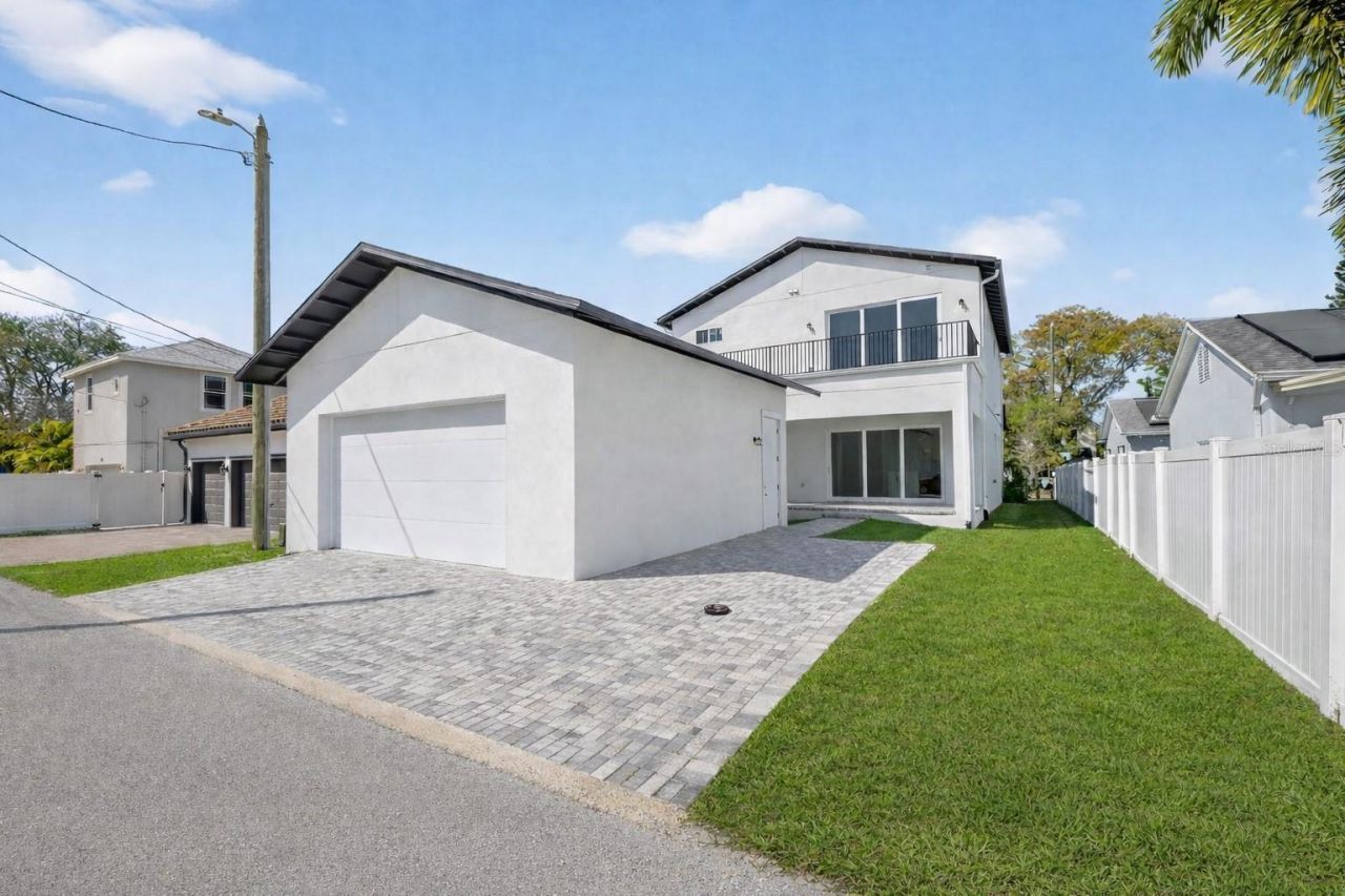 842 30th Avenue, Saint Petersburg, FL 33704 Photo