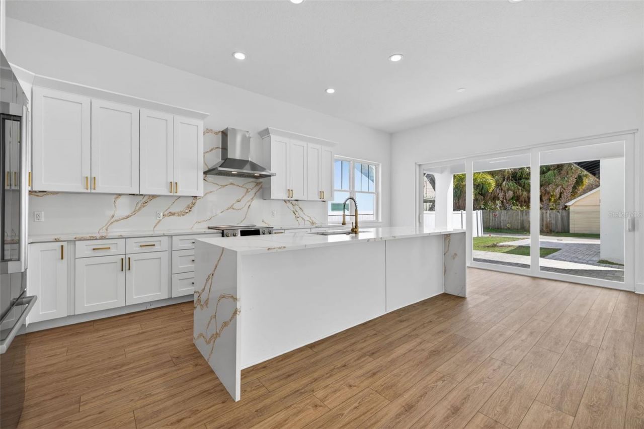 842 30th Avenue, Saint Petersburg, FL 33704 Photo