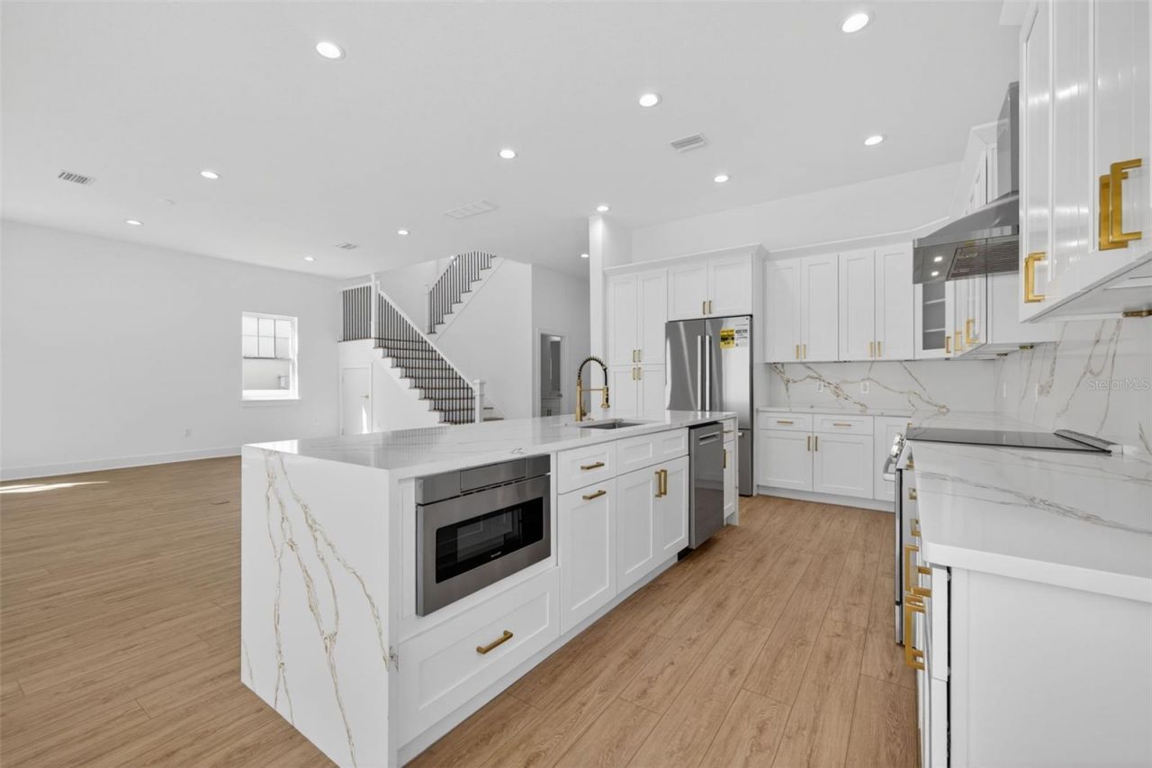 842 30th Avenue, Saint Petersburg, FL 33704 Photo