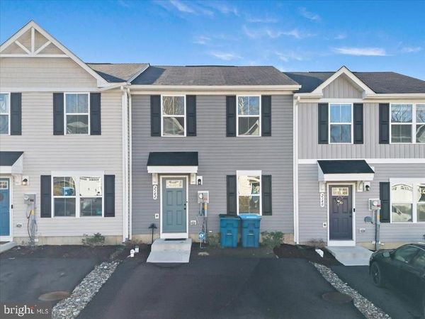 2142 CROSS COUNTRY ROAD , NORTHAMPTON, PA 18067