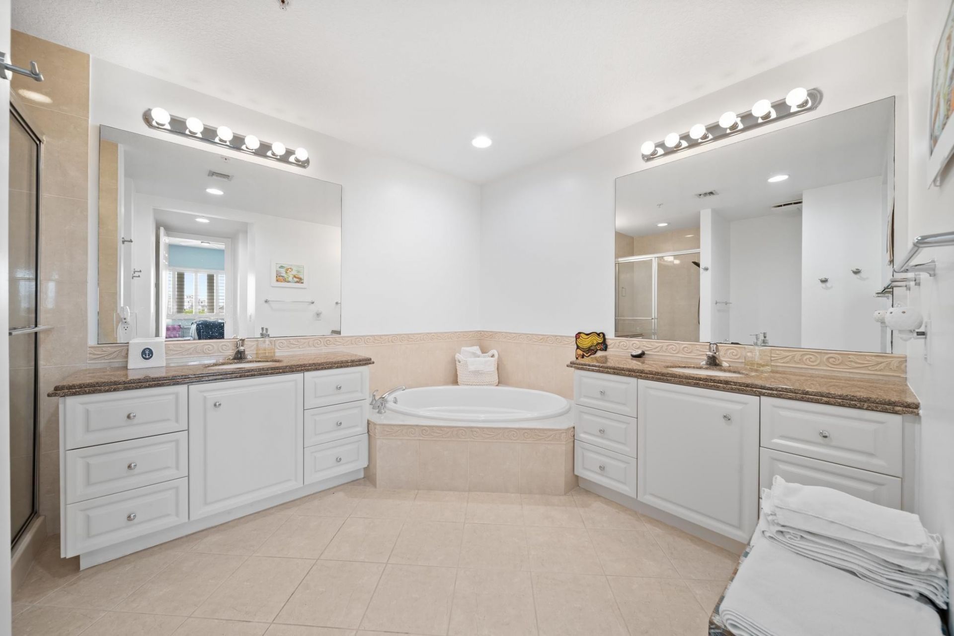 34 Harbour Isle Drive, Unit 105, Fort Pierce, FL 34949 Photo