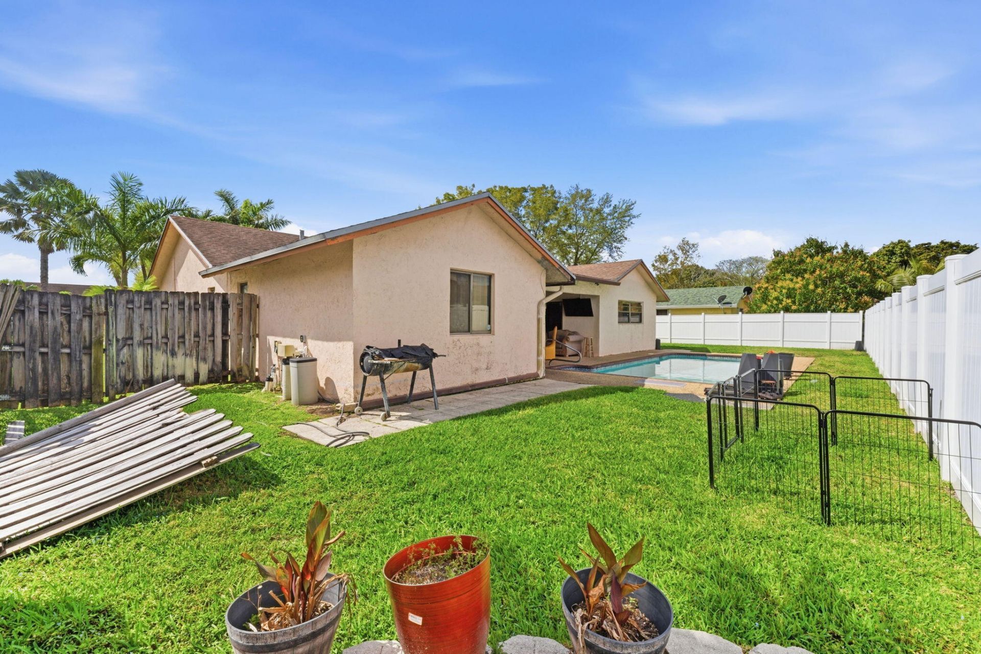 8001 NW 53rd Ct, Lauderhill, FL 33351 Photo