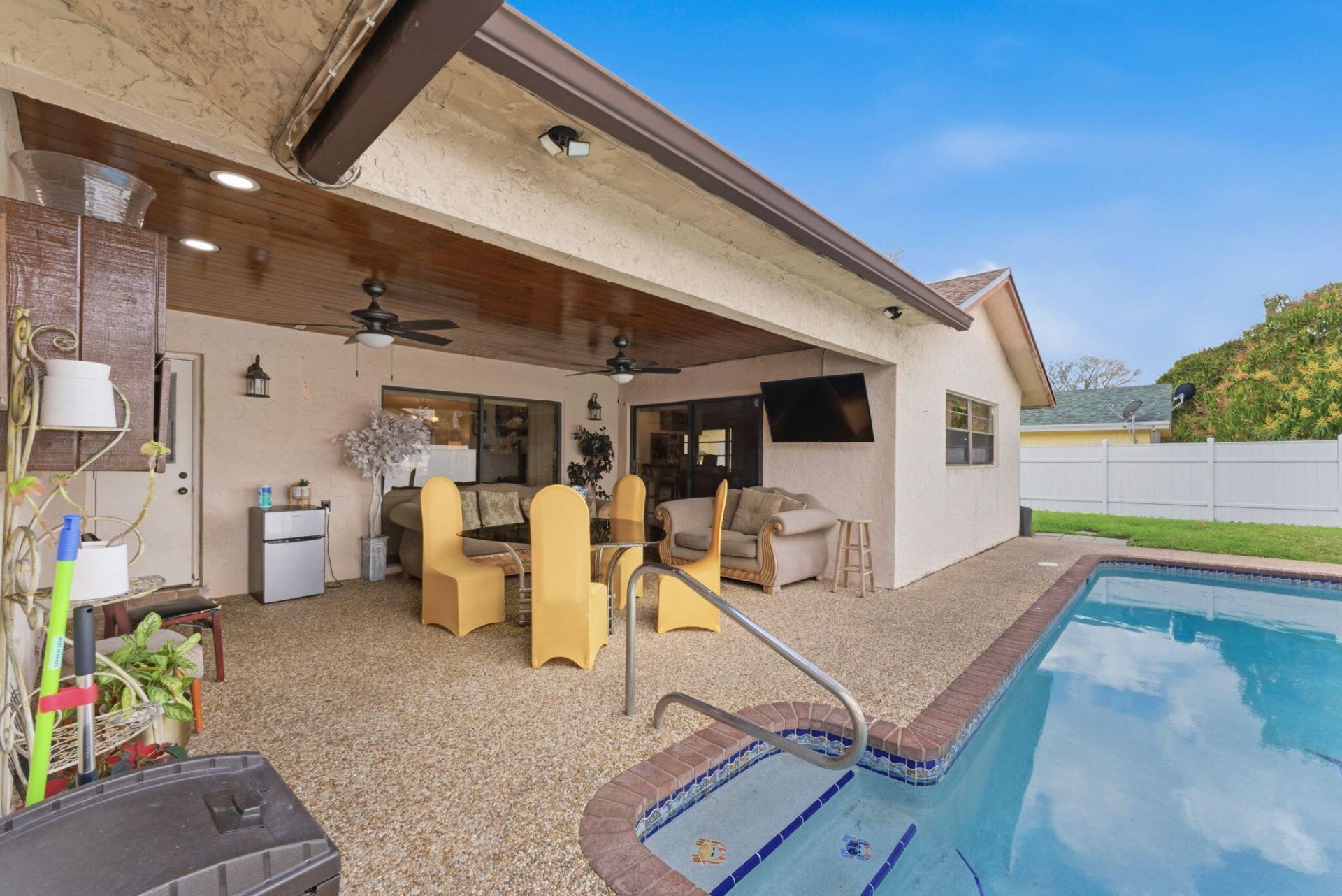 8001 NW 53rd Ct, Lauderhill, FL 33351 Photo