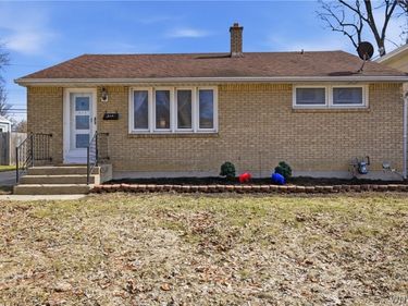 219 Burnside Drive, Tonawanda, NY 14150