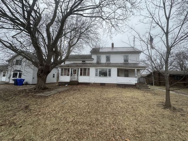 819 Monroe Street , Kewanee, IL 61443