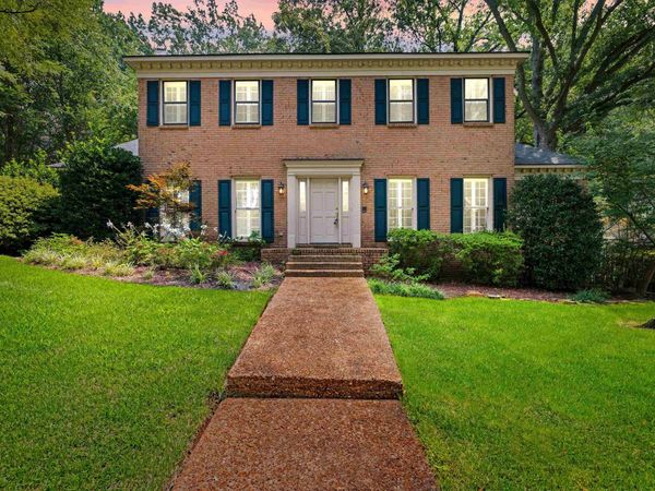 2784 FOX CREEK DR, Germantown, TN 38138
