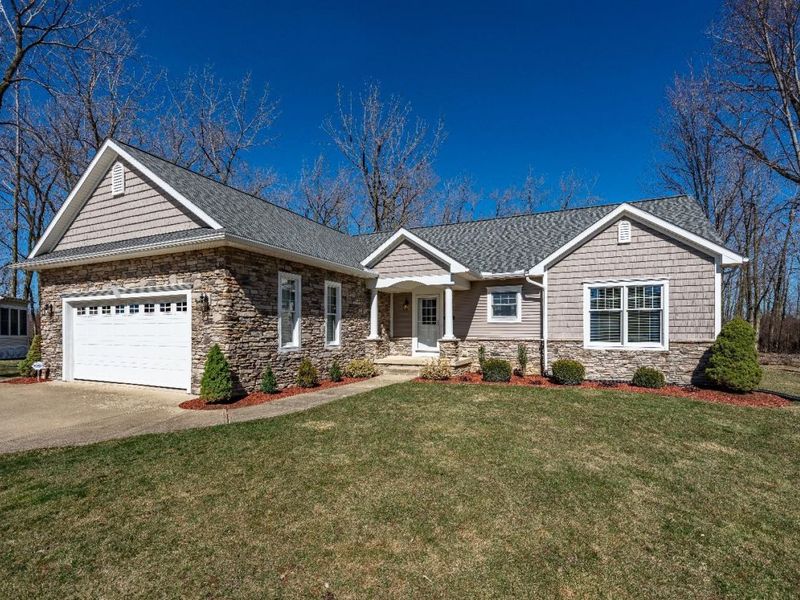 1249 Lost Lake Road, Port Clinton, OH 43452 Photo 2