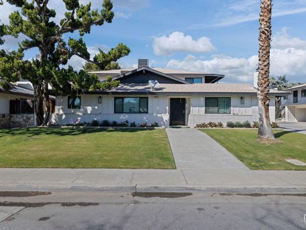 6212 Stockdale Highway, Bakersfield, CA 93309