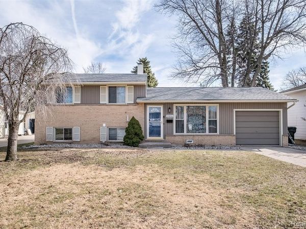 39856 Parklawn Drive, Sterling Heights, MI 48313