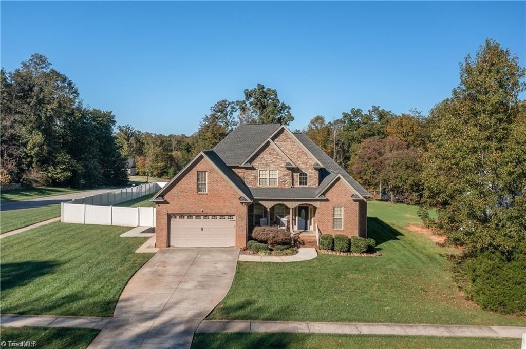 138 Madera Drive S, Mocksville, NC 27028 Main Photo