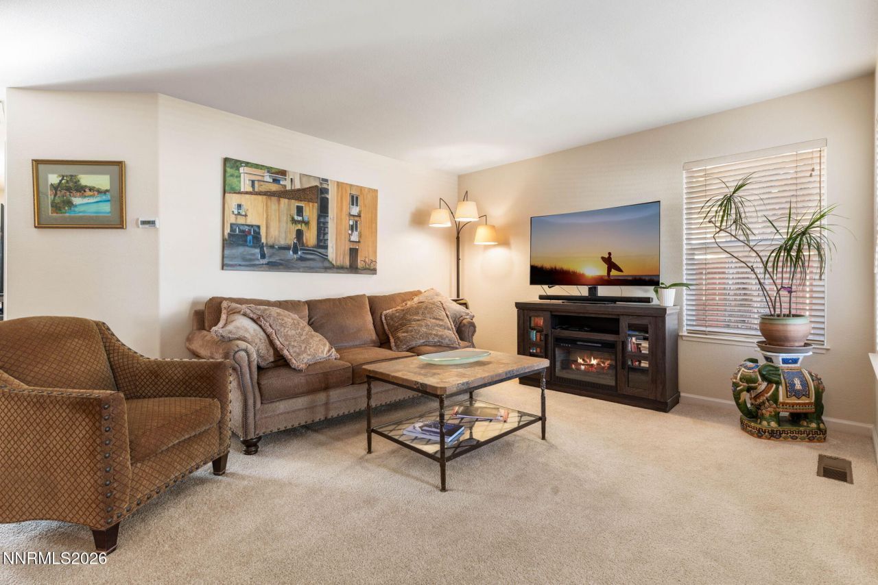 207 La Costa Avenue, Dayton, NV 89403 Photo