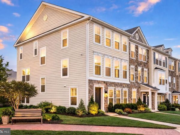 44131 PUMA SQUARE , CHANTILLY, VA 20152