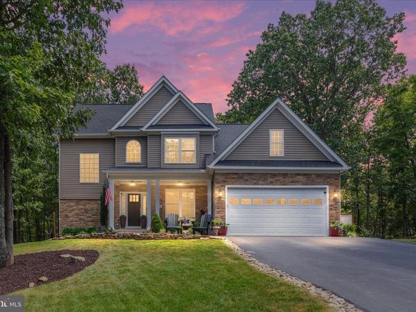 805 S LAKEVIEW DRIVE, CROSS JUNCTION, VA 22625