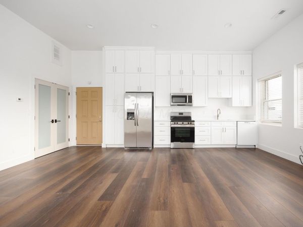 50 S Main Street, London, OH 43140